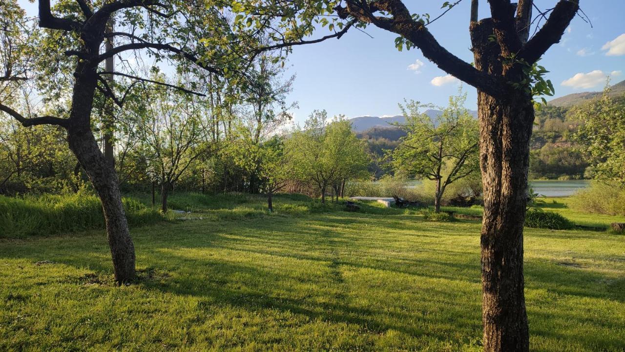 Konjic Lakeside Resort Habitación foto
